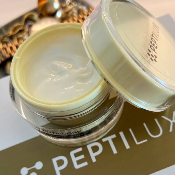 Peptilux dienas pret grumbu krēms ar "laika apstādināšanas efektu" 50ml pirkt Chogan